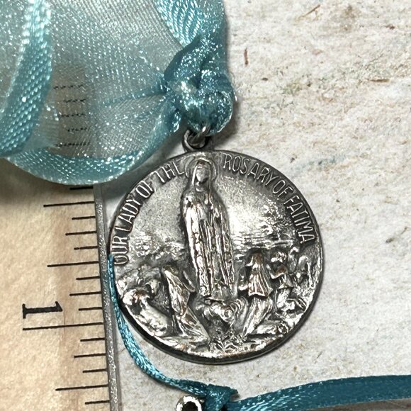 Vintage Catholic Medals Lot Sacred Heart Jesus Mary of Saint Euphrasia Fatima - Picture 7 of 12